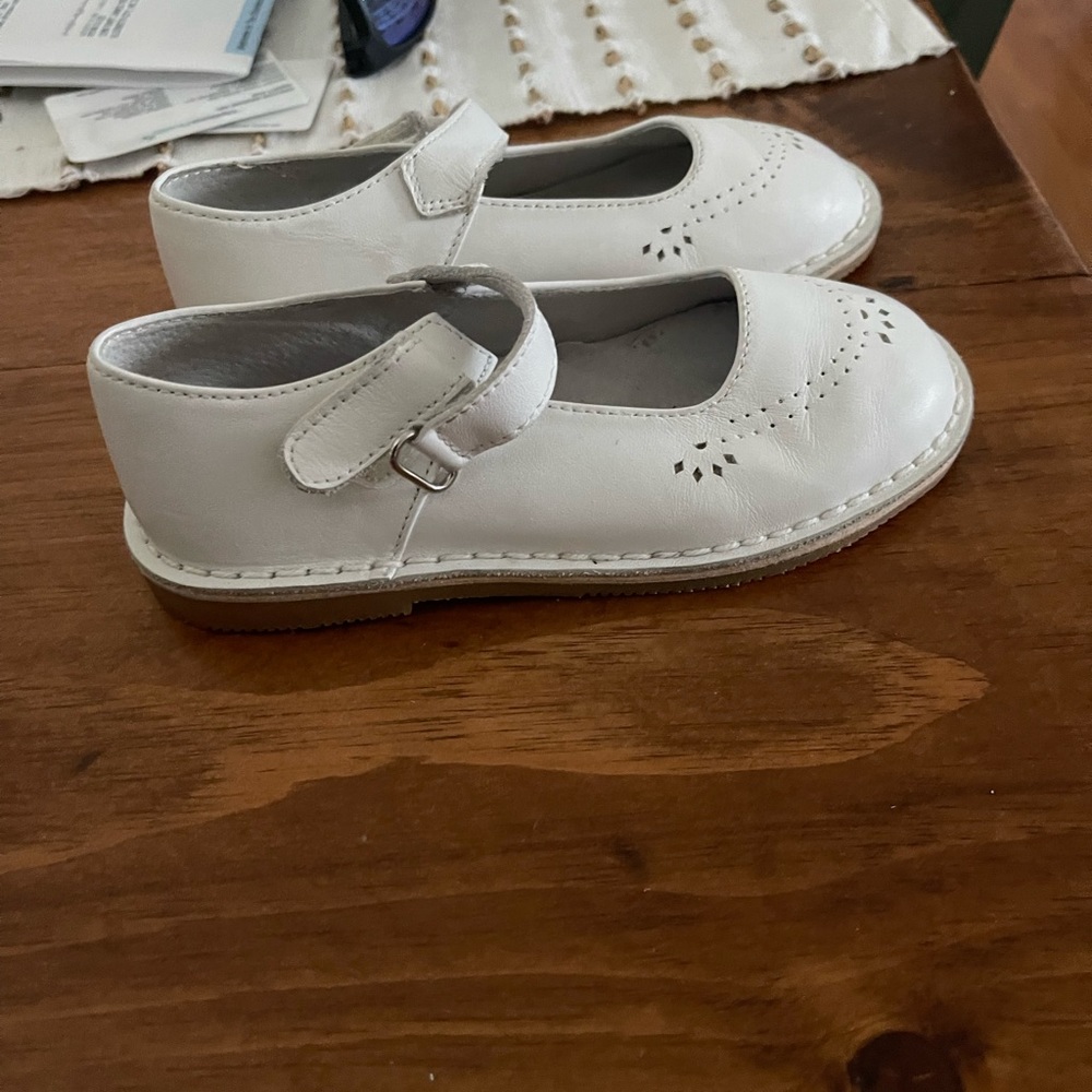 GUC White L’Amour Mary Jane Toddler Size 12